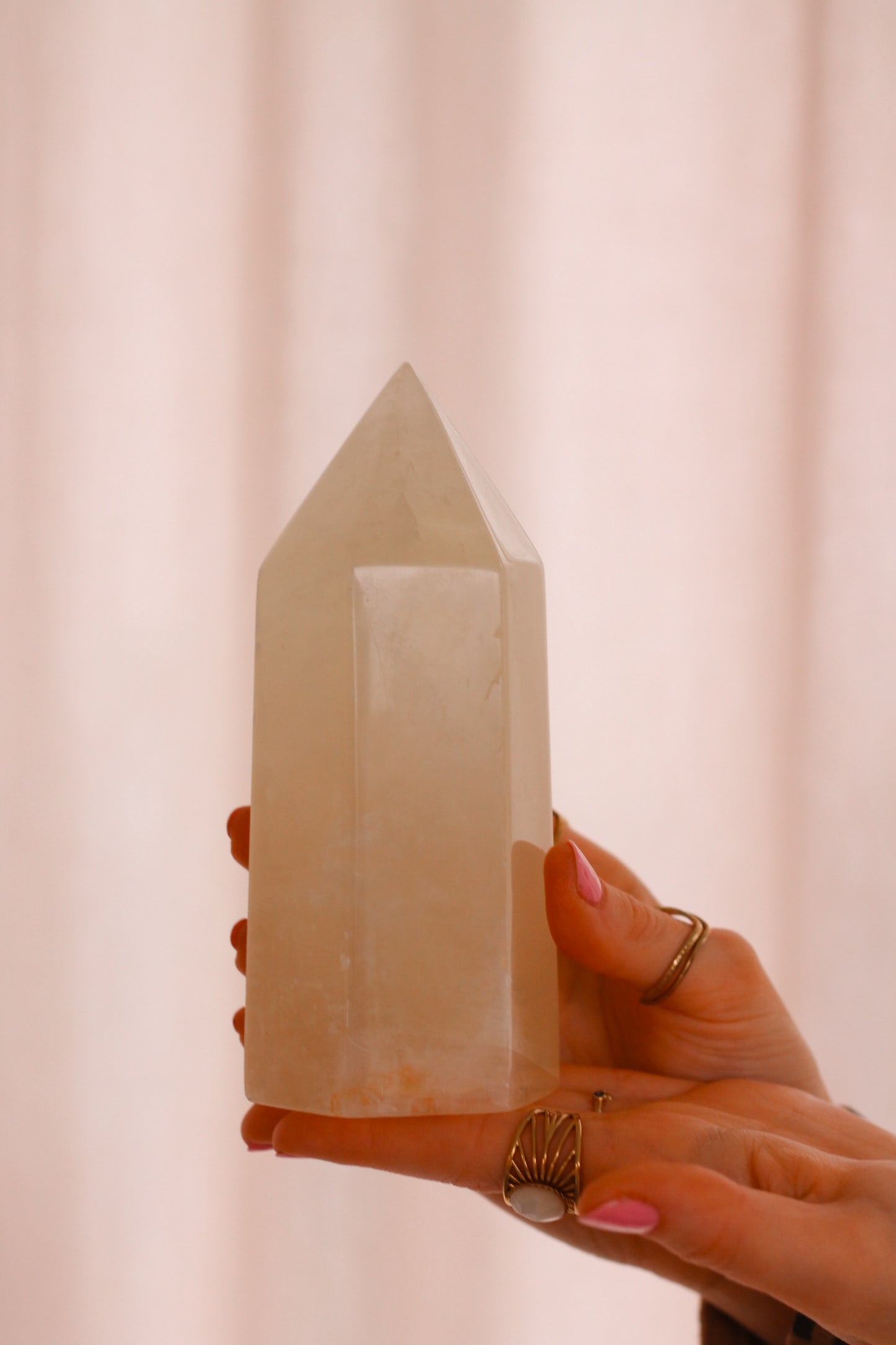 Productfoto van de Gele Isis Calciet tower.