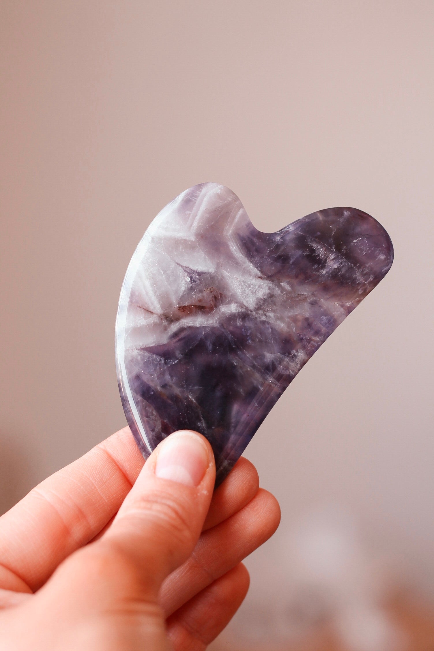 Productfoto van de Amethist Gua Sha