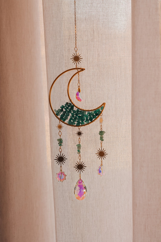 Detailfoto van de Crystal Moon Suncatcher