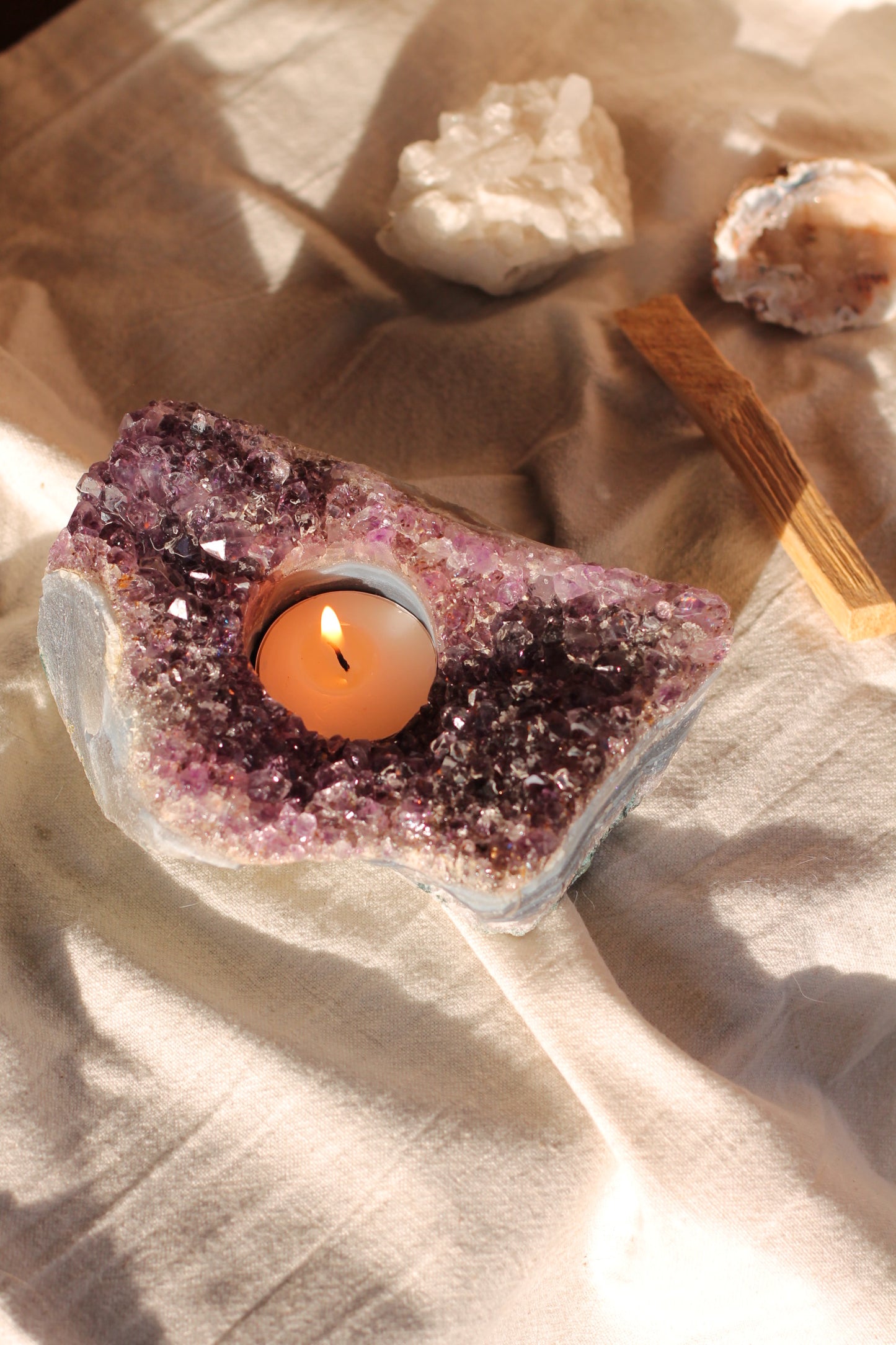 Amethist cluster theelichtje