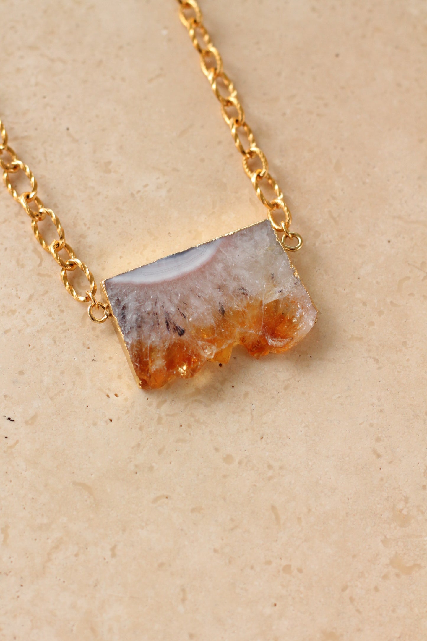 Citrien Necklace - Raw Slice