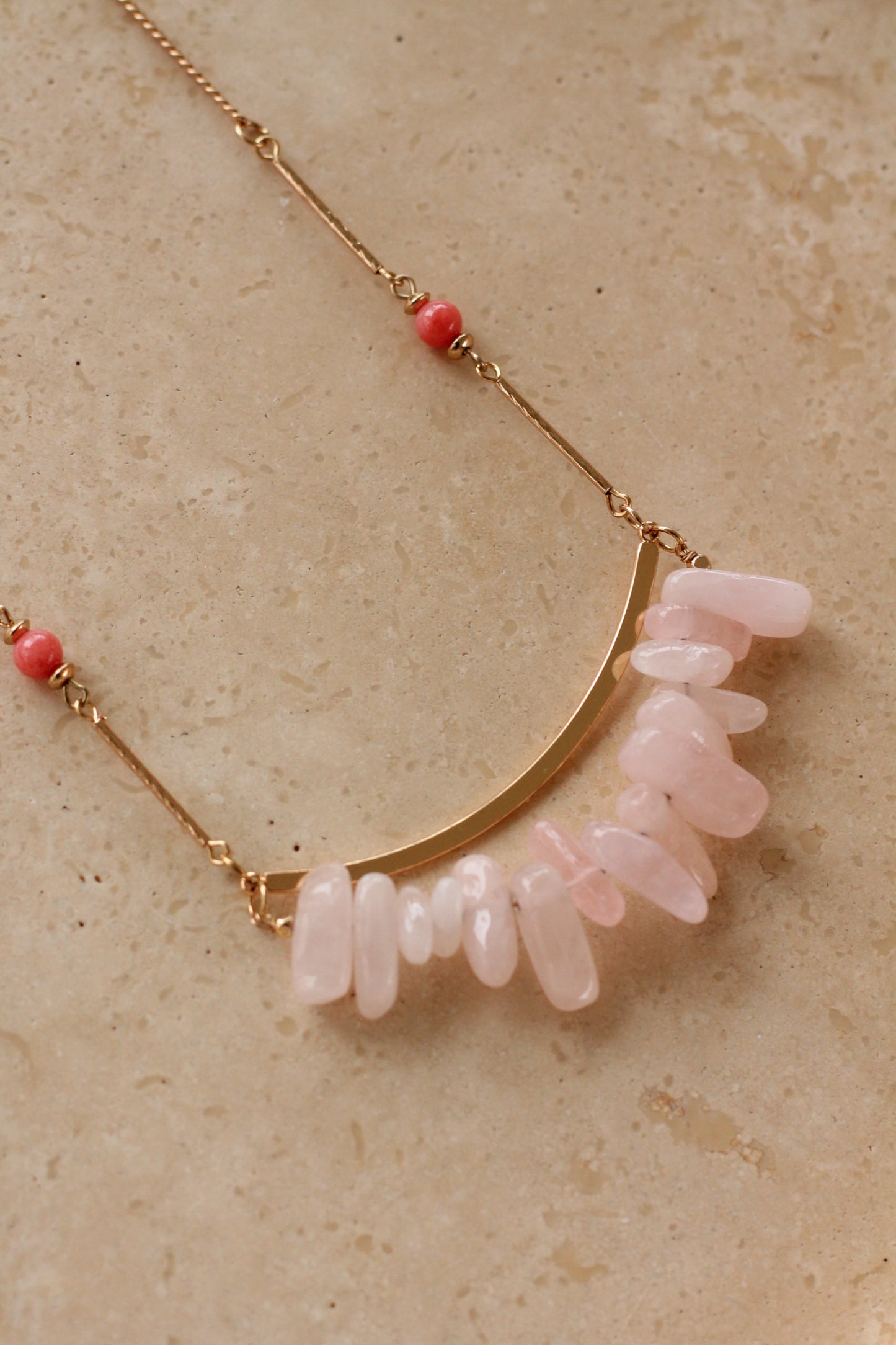 Rozenkwarts Necklace - Cascade